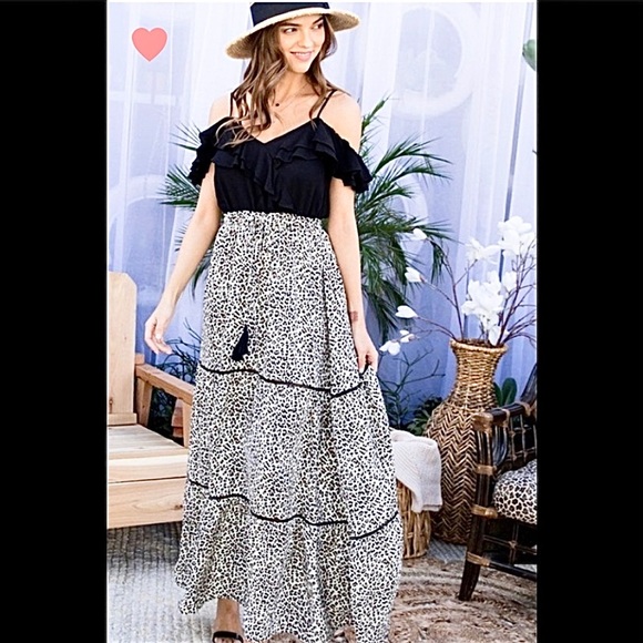 🍓Main Strip Long Maxi Dress Black off shoulder adjustable strap Cheetah Size S - Picture 5 of 11